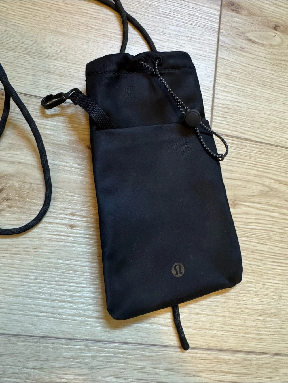 lululemon black crossbody wallet phone holder bag